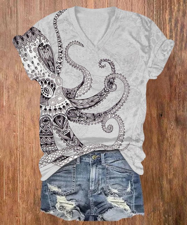 Octpus Print V-neck T-shirt